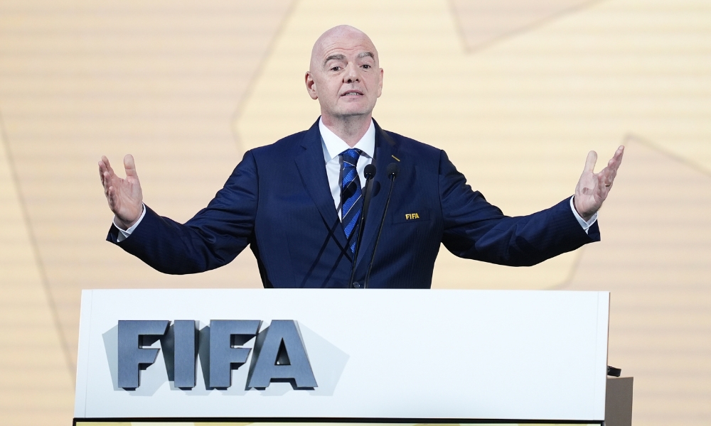 英媒：热刺最大的问题是列维，他根本不在乎输赢.